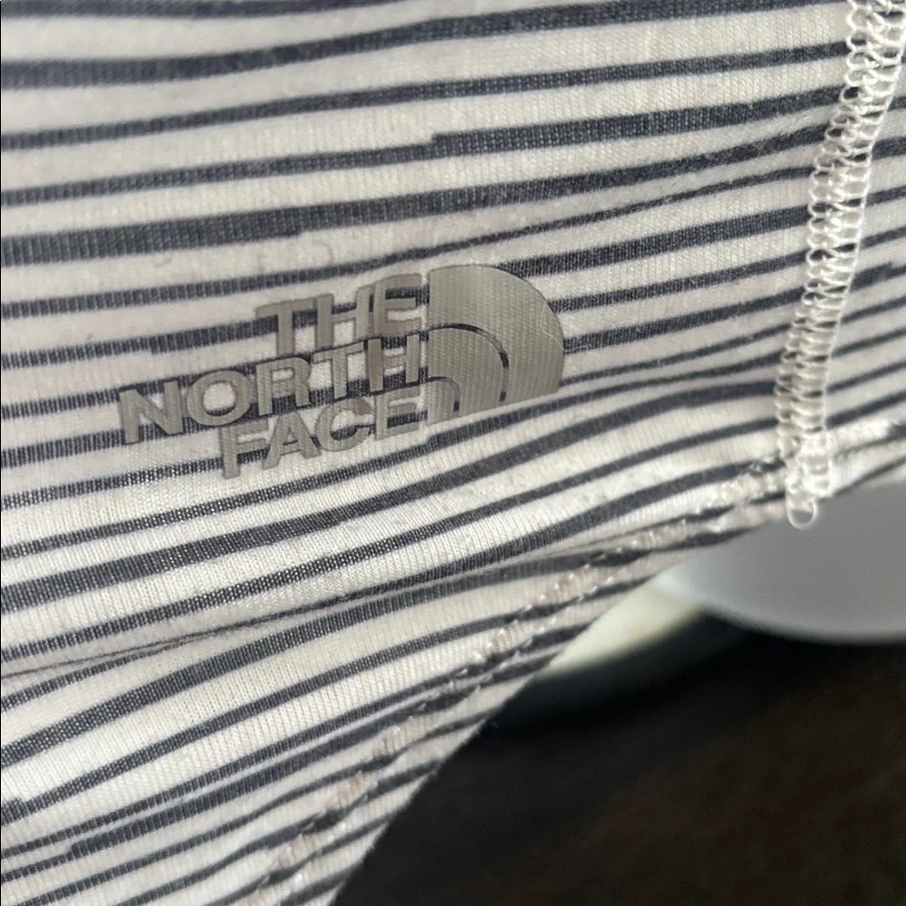 The North Face flash dry striped tee - Picture 4 of 13